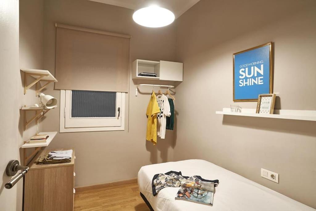 Magnificent 4 Bedroom Apartment In Eixample バルセロナ エクステリア 写真