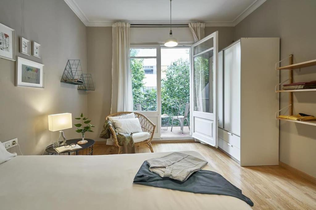 Magnificent 4 Bedroom Apartment In Eixample バルセロナ エクステリア 写真